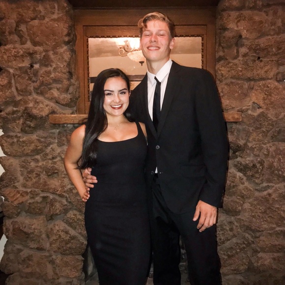 Hey, it’s Chloe! 🍒 - Picture 6 of 8